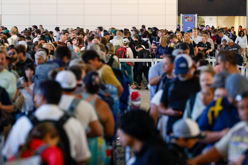 DWF airport crowded